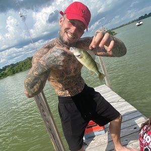 Meet your Posher, Maxwell